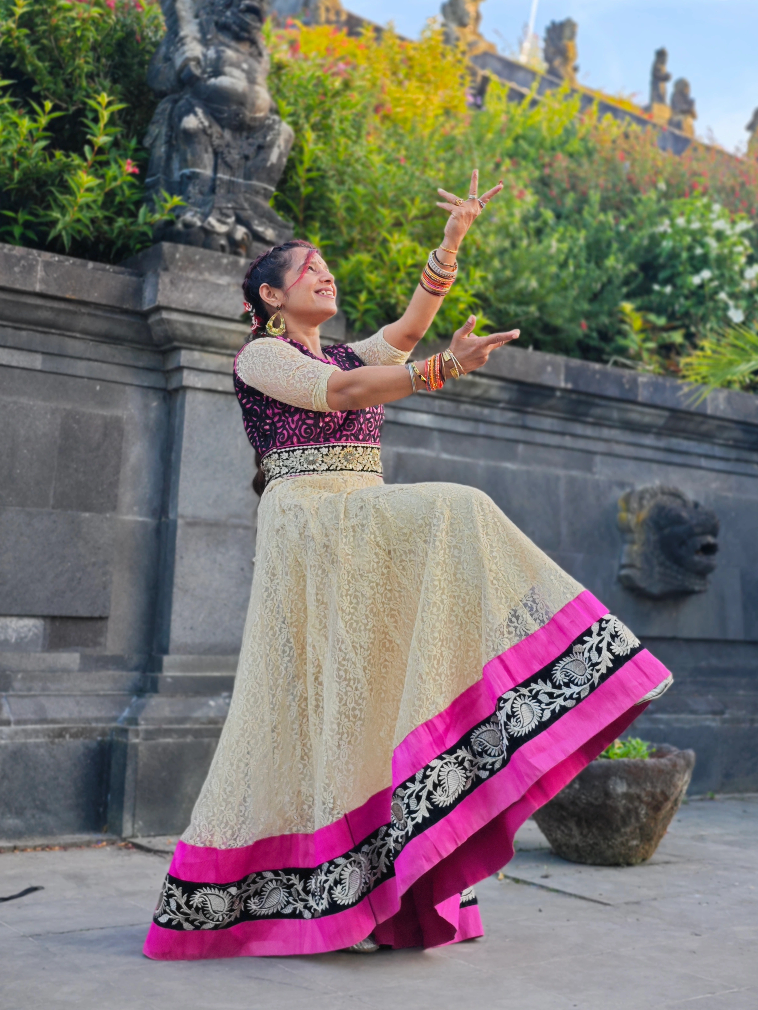 Mani Sakhuja, instructor